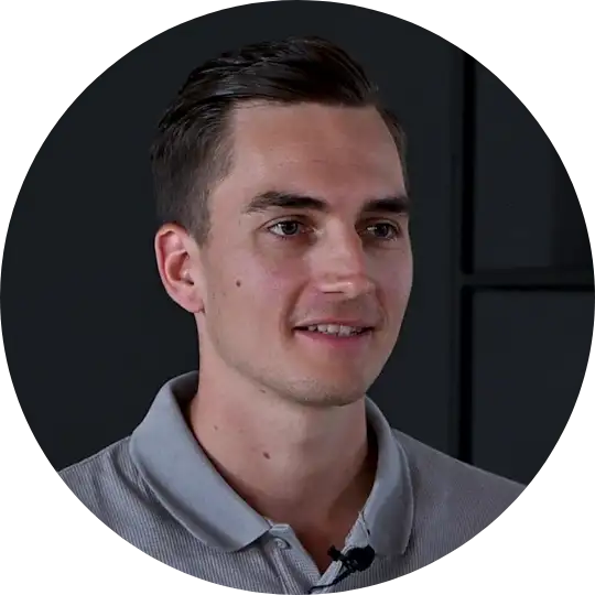 Rundes Portrait von DOSB-Sportphysiotherapeut Timo Schall