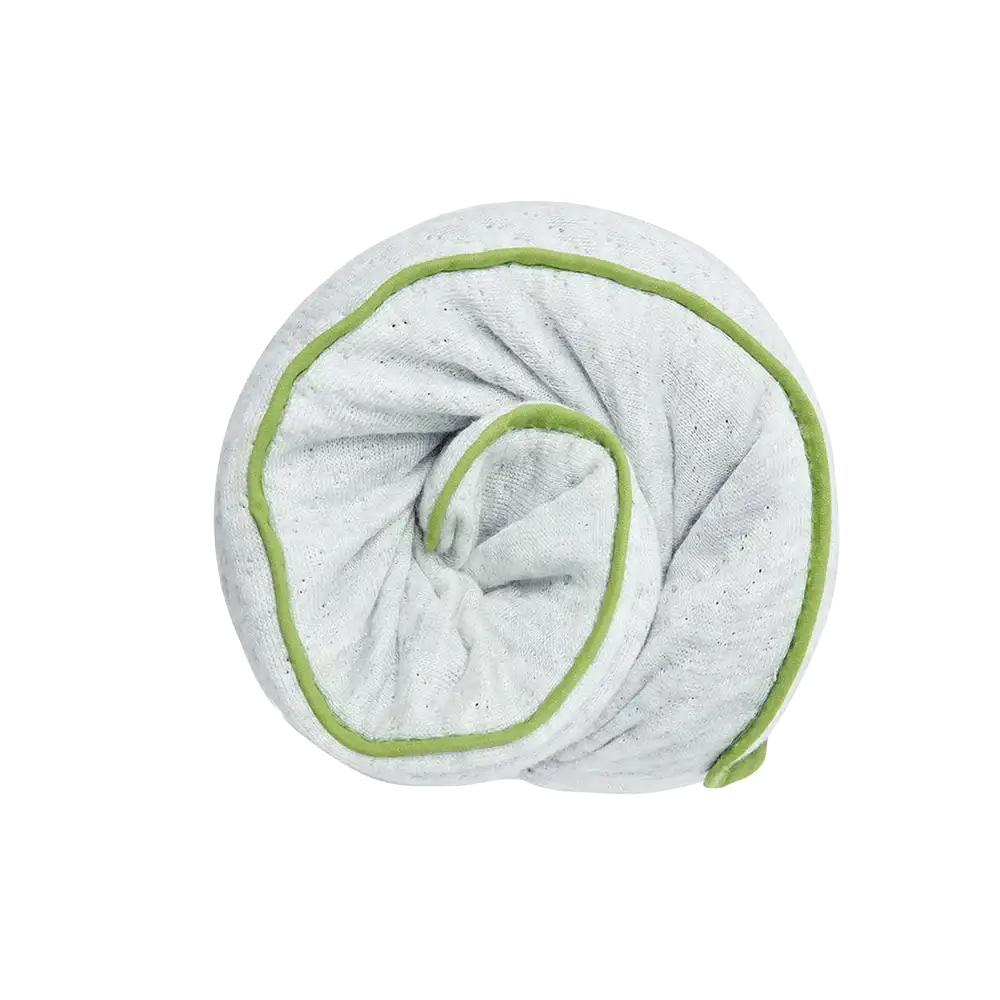 Zusammengerolltes Blackroll Recovery Pillow